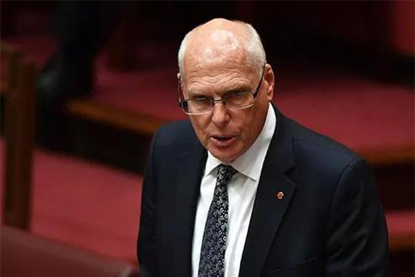 澳议员呼吁动武，对南海态度强硬