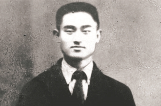 中国早期工人运动的杰出领导者汪寿华是一个人怎样的人呢?